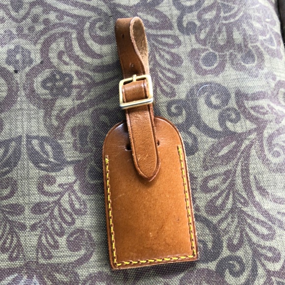 Louis Vuitton Brown Leather Bag with Classic Design - Picture 3 of 5